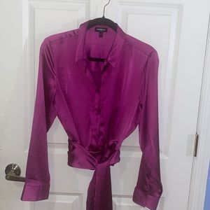 Fuchsia blouse with waste belt